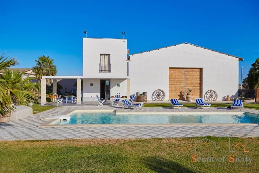 Jasper House Villa *